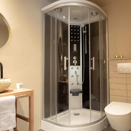 Neeltje Soet 4* Мирло